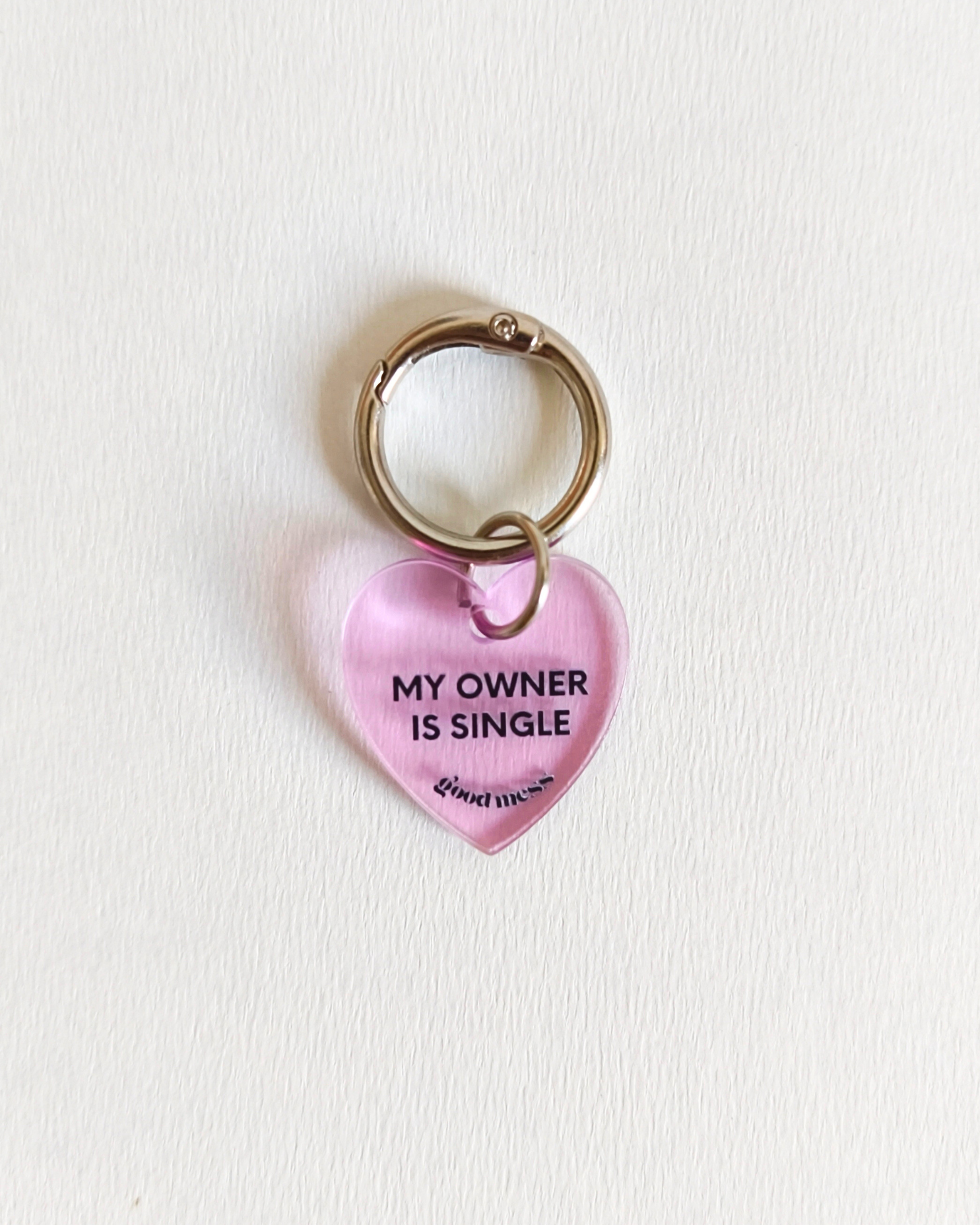 twinning pink heart shape acrylic matching pet collar charm with words "my owner is single'. for cats and dogs 