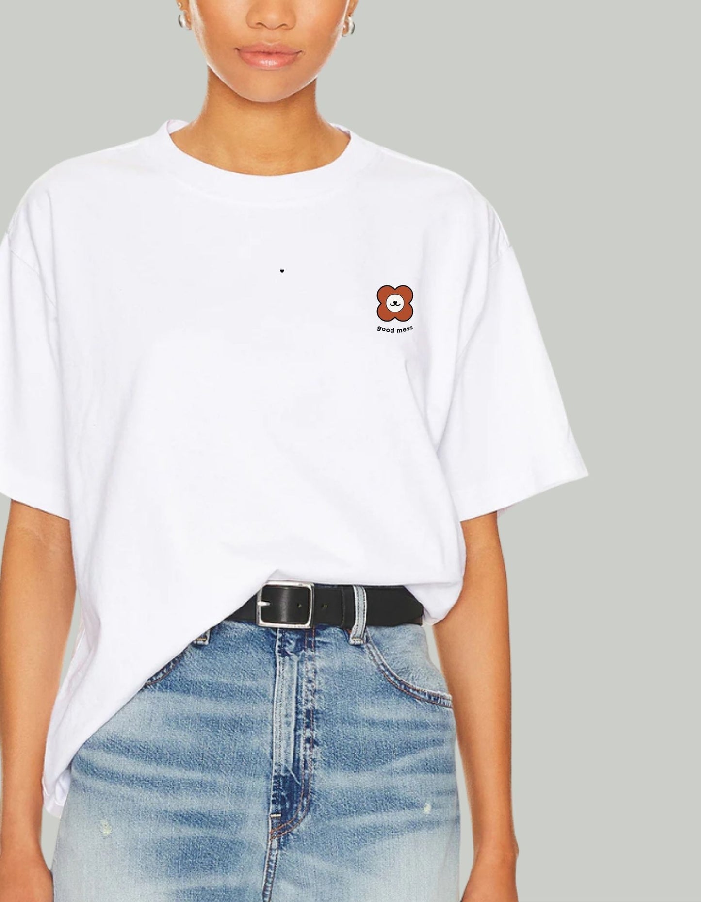 pet inspired "Best enjoyed messy" 100% cotton graphic white tee shirt unisex